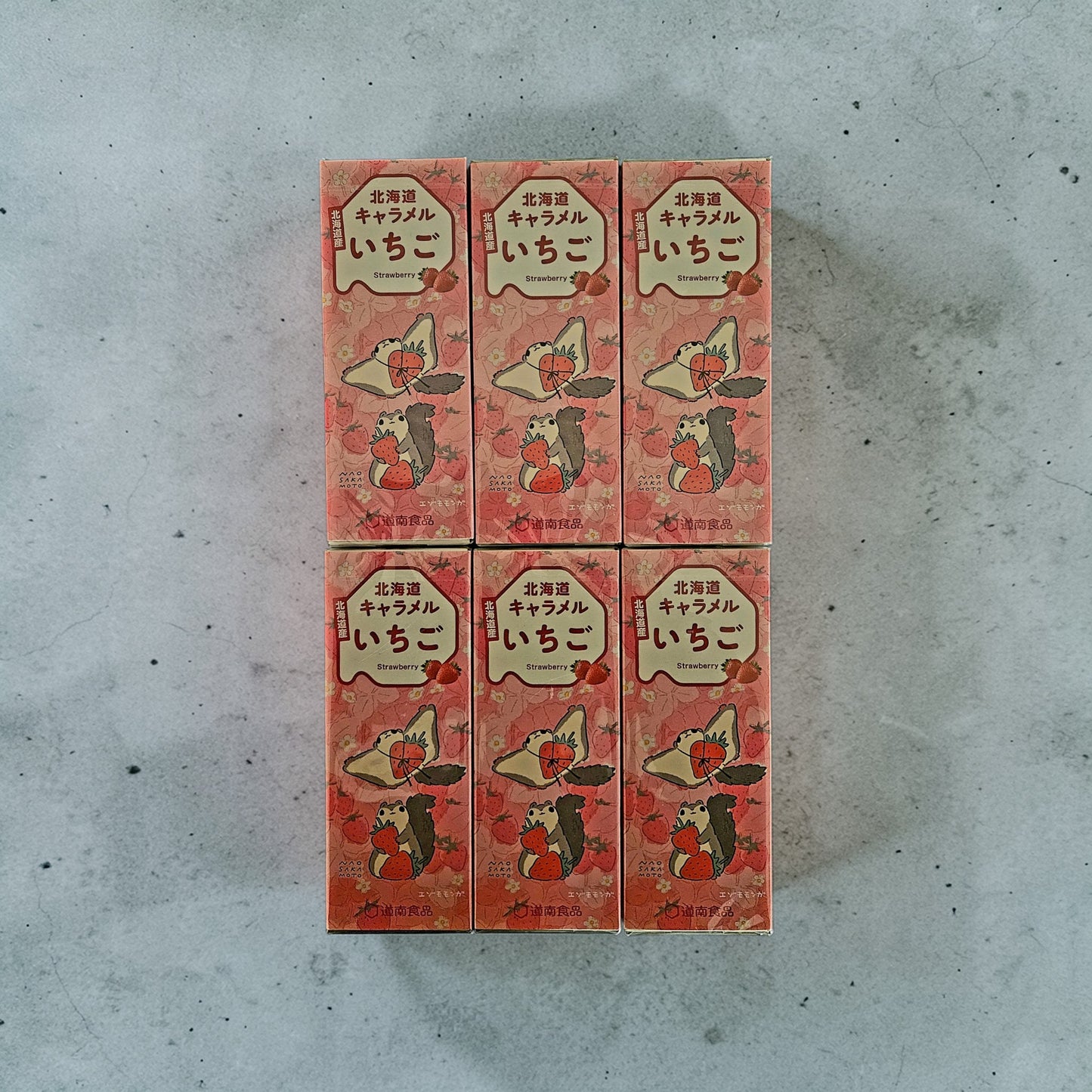 Dounan Hokkaido Japanese Strawberry Caramel Candy 18 Pieces(72g)