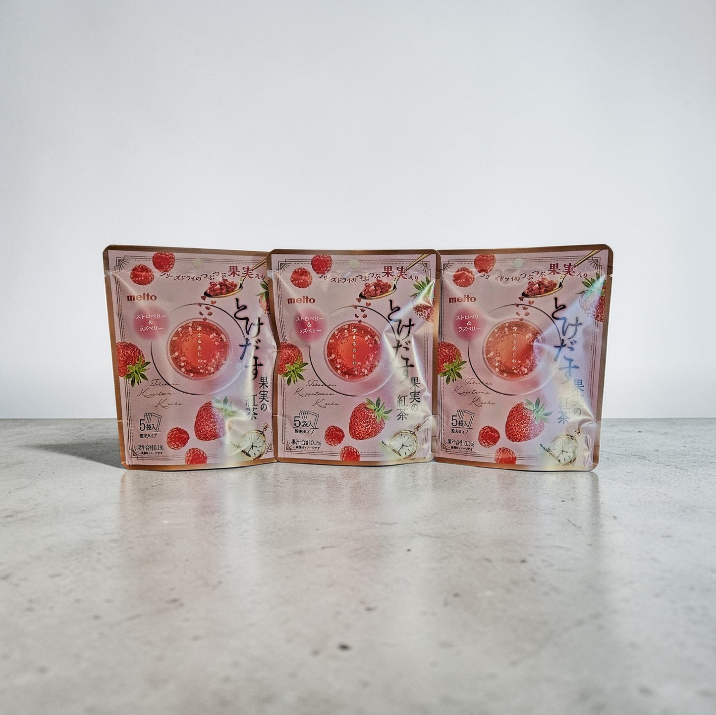 Meito Japanese Fruit Tea Mix Strawberry & Raspberry 39g (5 serves)