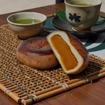 Honma Tsukisamu kabocha (Japanese pumpkin) Anpan, Sweet Bean Paste Pastry, Set of 5 (5 x 65g)